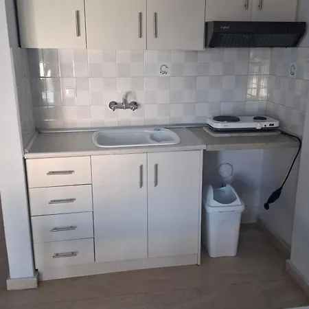 Gatos Village & Apartman Aszproválta