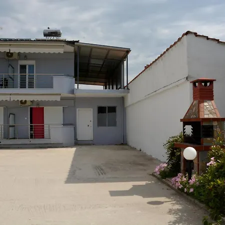 Gatos Village & Apartmán